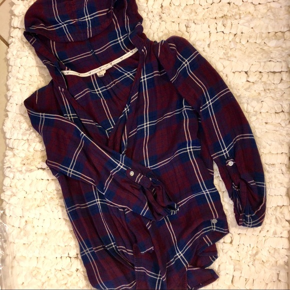 Roxy Sweaters - {Roxy} High Low Hooded Flannel